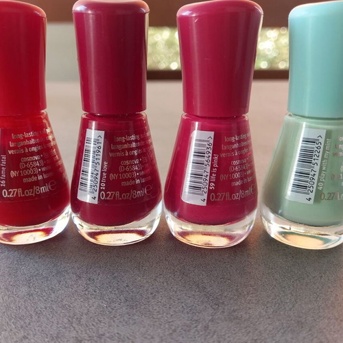 Set of 7 branded nail polishes like new, OPI, Pupa, Essence