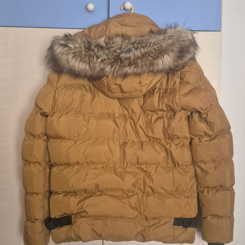 Men's mustard puffer jacket with hood like new