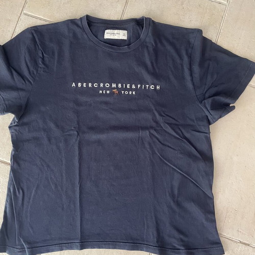 T-shirt Abercrombie & Fitch and Hollister pack of 2, used, size XXL, blue and white