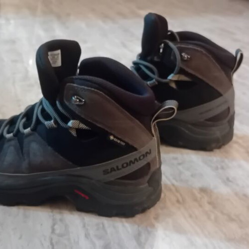 Salomon hiking boots size 38, almost new, waterproof, gray and black