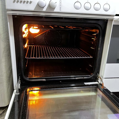 Ceramic hob stove like new, fully functional
