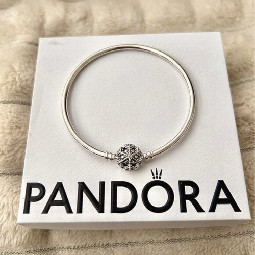 Pandora Snowflake Bracelet new, silver, size 19 cm