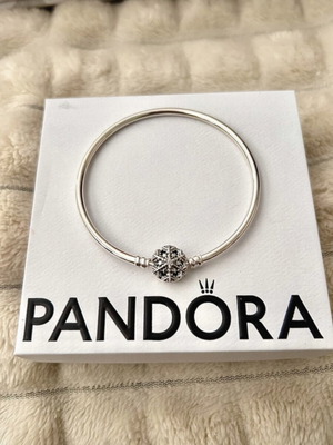 Pandora Snowflake Bracelet new, silver, size 19 cm