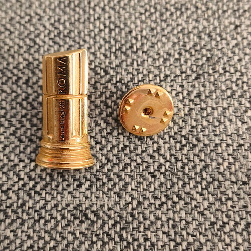 Laura Biagiotti Roma Vintage Gold Metal Lapel Pin