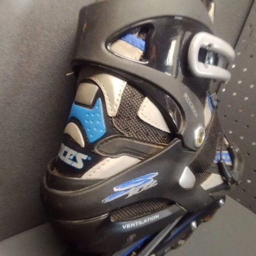 Roces S102 inline skates like new, size 42 with bag and knee protectors