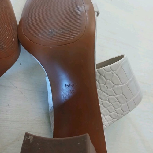Mango wide heel sandals size 40 like new, beige
