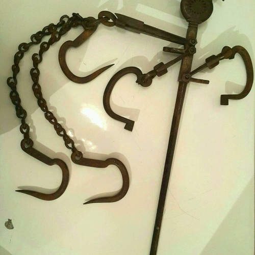 Vintage pole scale used, genuine with bronze weight