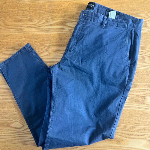 Pull&Bear men's blue chino smart skinny pants, size EUR 50