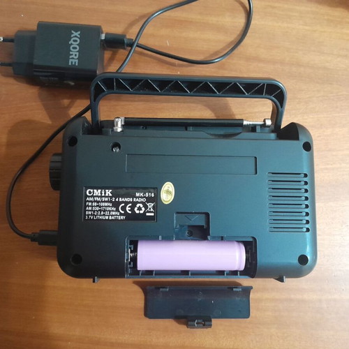 CMiK MK-516 portable rechargeable radio FM AM