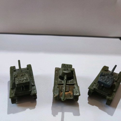 Set of 3 vintage collectible tanks used, 70s-80s decade