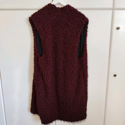 Long burgundy Helmi vest new with textured fringe detail