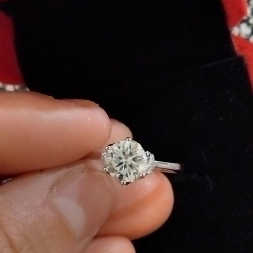 Moissanite ring 1ct with zirconia stones, size 5, new silver