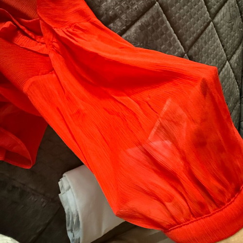 Women's red shirt size L with ruffles and wide balloon sleeves like new