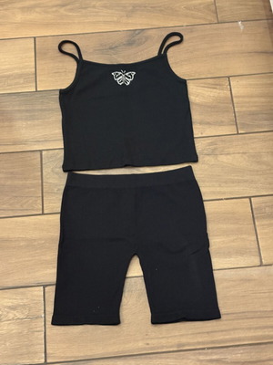 Girls' clothing set 12-14 years like new, black with glitter