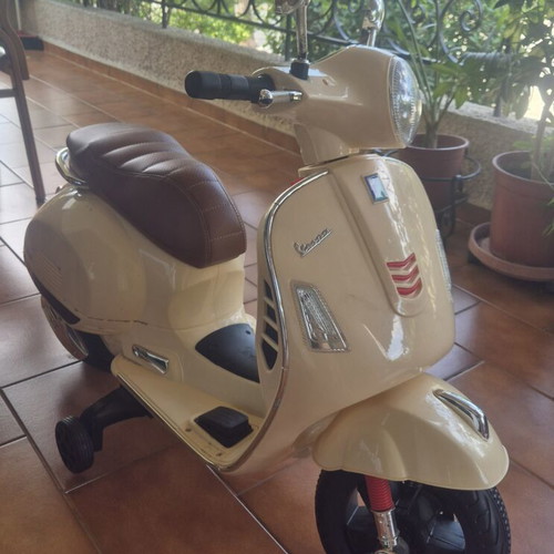 Vespa electric for kids like new