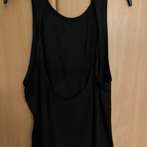 SugarFree black sleeveless shirt like new, size M