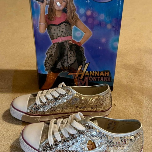 Disney Hannah Montana sneakers new, size 35 with rhinestones