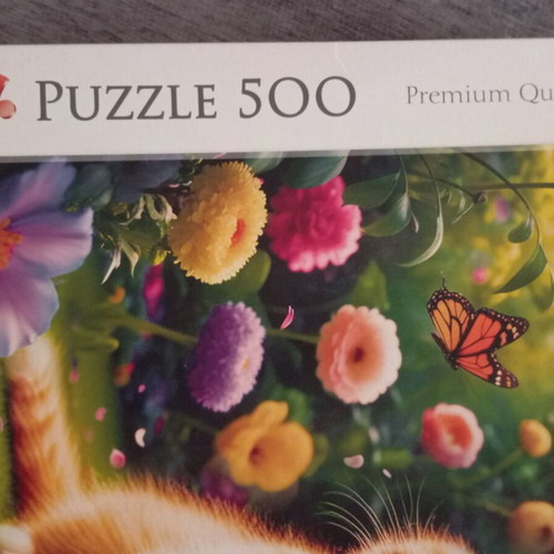 Puzzle set of 3 with 500 pieces like new