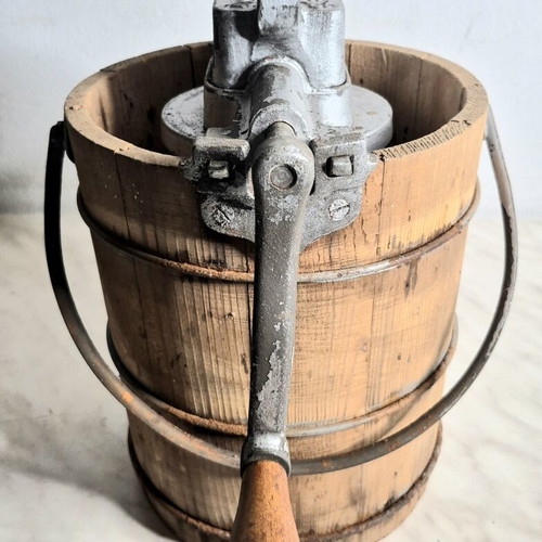 Husqvarna Vintage Ice Cream Maker used, manual wooden bucket