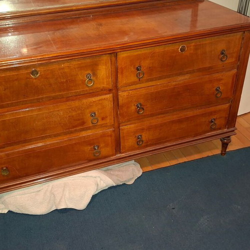 Vintage dresser with mirror and drawers for bedroom