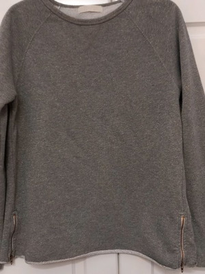 Zara sweatshirt for girls grey with gold, like new