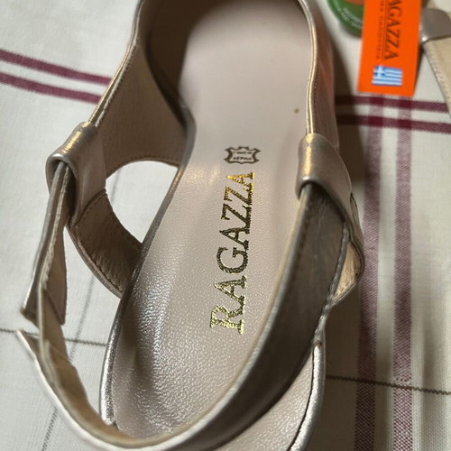 Slingback shoes gold champagne color new, size 37–37.5