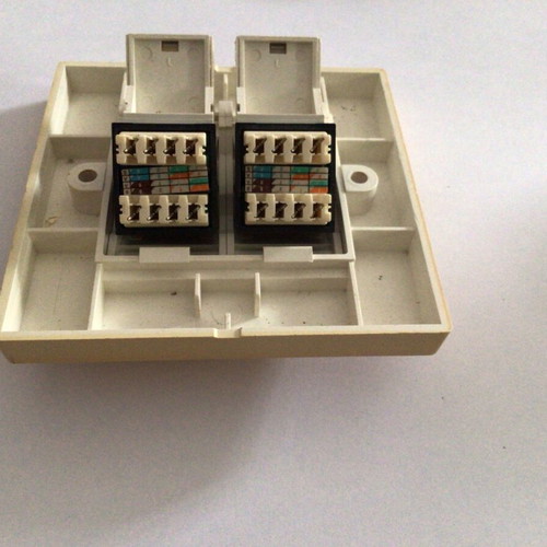 Double external network socket Central used