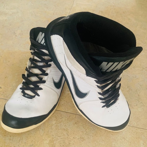 Nike basketball shoes, size 47, white and black