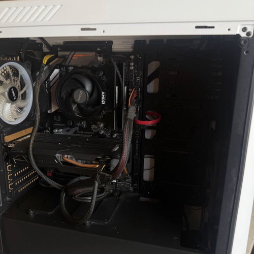 Gaming Desktop PC like new with Ryzen 5 2600 and NVIDIA GeForce 1050TI