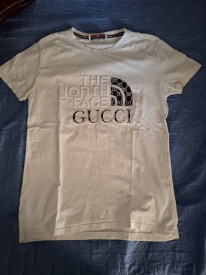 North Face Gucci short-sleeve t-shirt like new, white, sizes M L