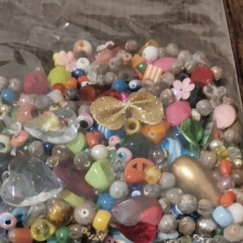 Various beads like new 200gr for crafts or jewelry