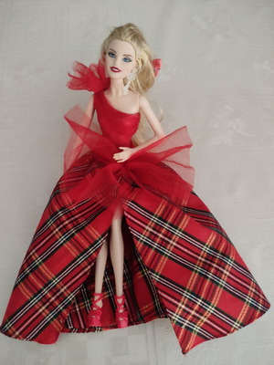 Κούκλα Barbie Holiday 2024 Signature σαν καινούργιο