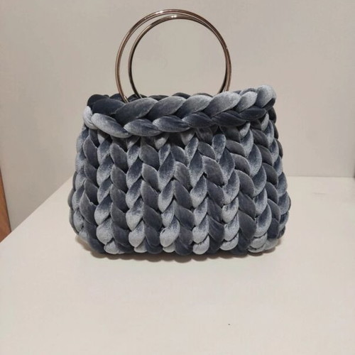 Handbag handmade with velvet marshmallow yarn gray silver new