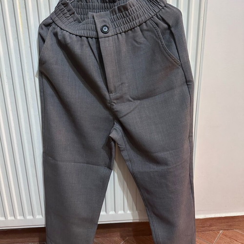 Zara women's fabric pants like new, gray, size XS