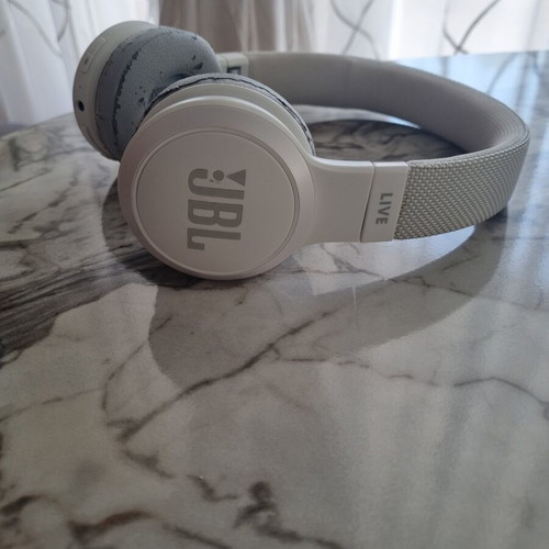JBL headphones wireless used