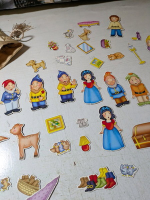Snow White and the Seven Dwarfs magnets like new