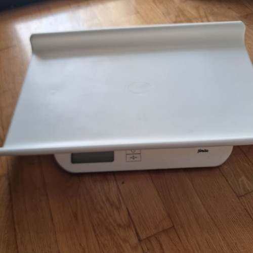 Alecto BC-10 digital baby scale like new