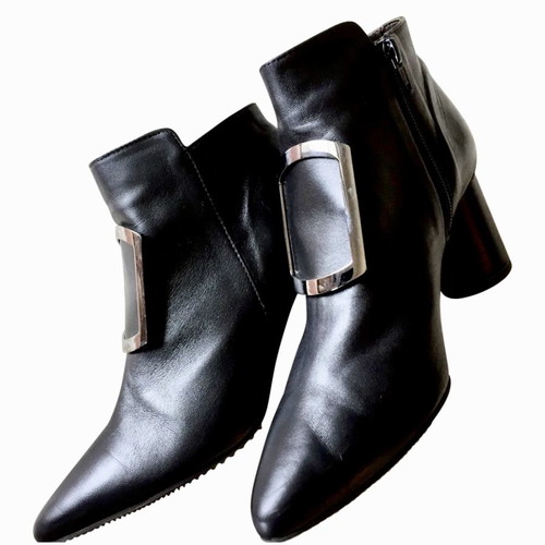 Brunate leather handmade ankle boots size 36.5 with silver buckle