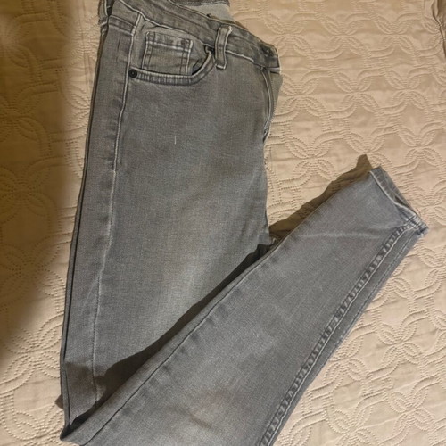 Gray skinny jeans size S like new