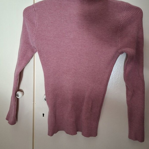 Ribbed pink blouse with high neck used, size S