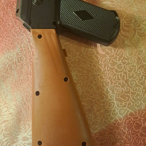 Kalashnikov toy gun like new with sound