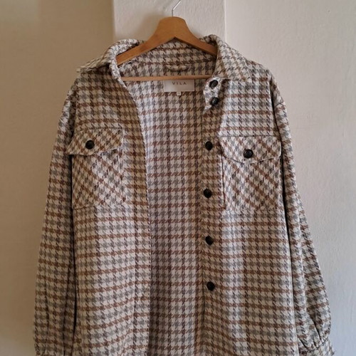 Vila cardigan size 36 like new, beige