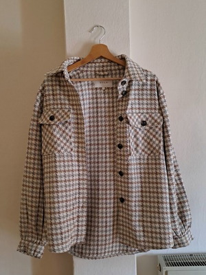 Vila cardigan size 36 like new, beige