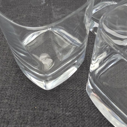 Whisky glasses set of 4 with modern square design