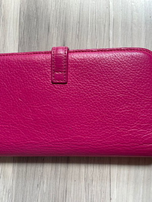 Versace leather wallet like new, pink