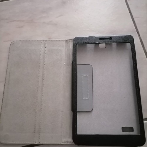 Tablet case 8" Turbo X Rainbow III like new with stand