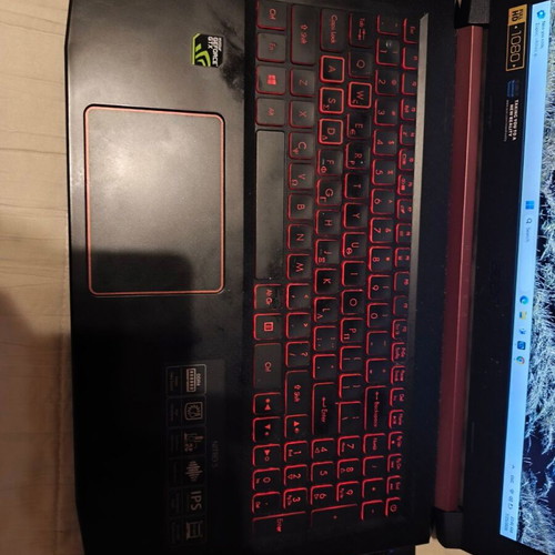Acer Nitro 5 laptop like new, Intel Core i5, GTX 1050, 8GB RAM, 1TB SSD