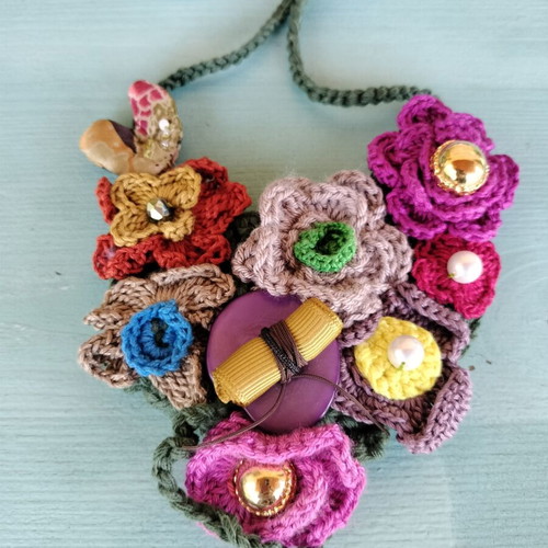 Handmade knitted necklace multicolor