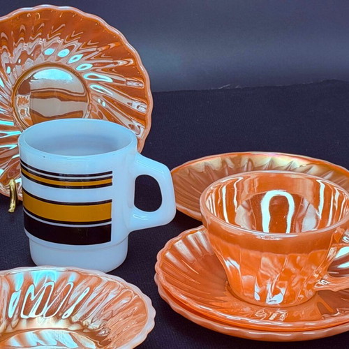 Anchor Hocking vintage collectible set of 11 pieces like new