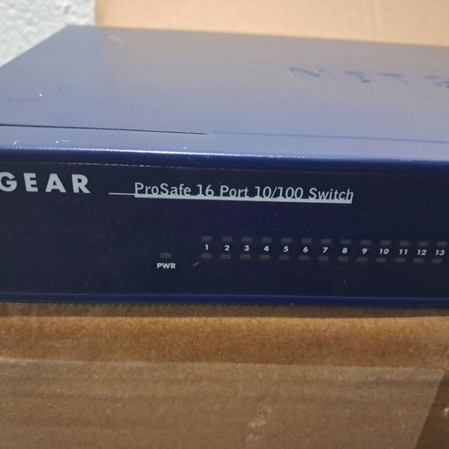 Netgear Switch JFS516 16-port used